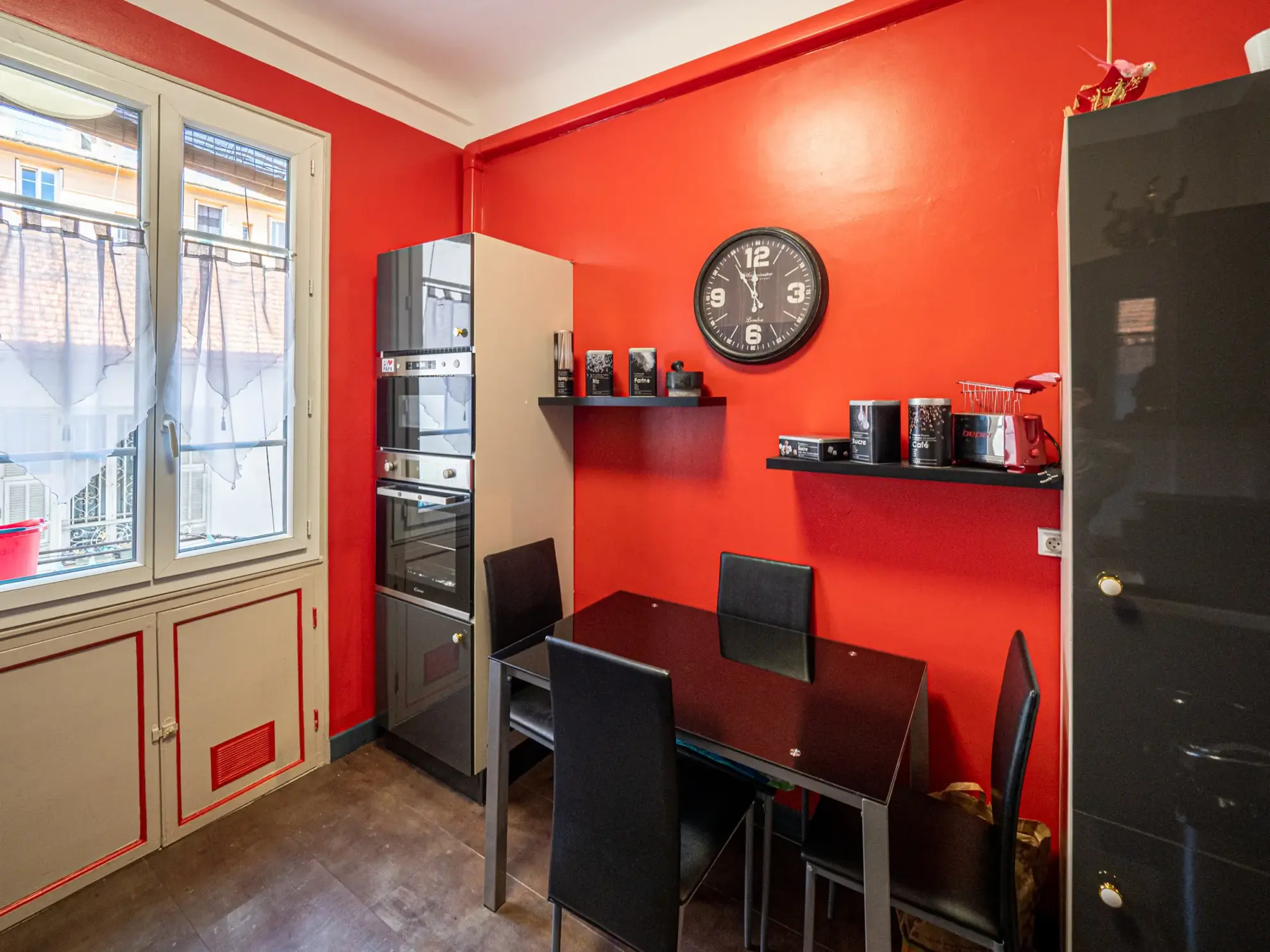 Appartement 2 pièces à Nice Libération – 46 m² rénové avec parquet, idéal emplacement 