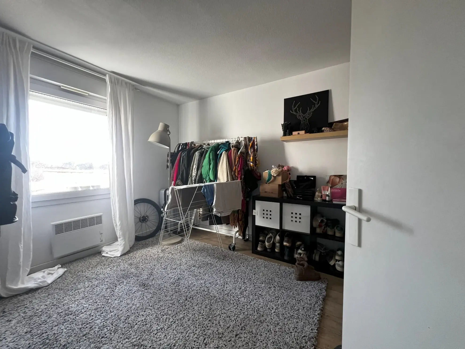 Appartement T3 rénové de 68 m² avec terrasse à Nîmes – Proche allées Jean Jaurès 