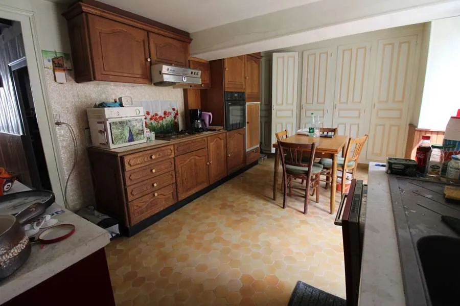 Maison à rafraîchir à Varzy proche des commerces - 75 m² habitable 