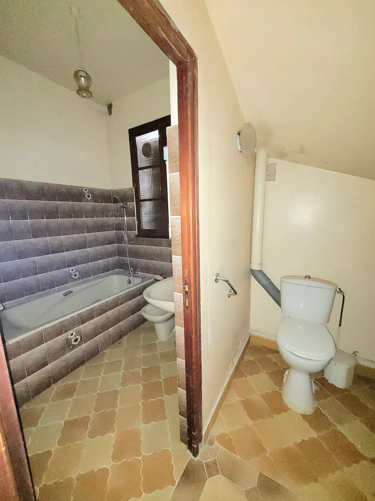 Maison à rénover de 92 m² avec grand terrain dans le Pays d'Othe 