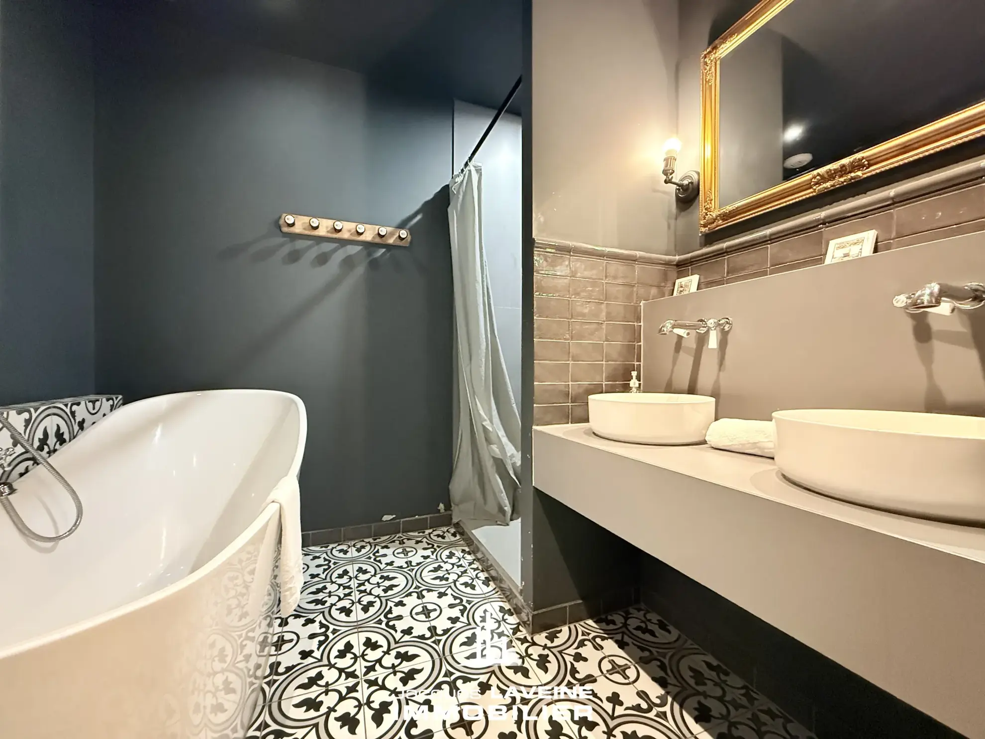 Appartement rénové de 77m² à Metz, proche de la gare et au calme 