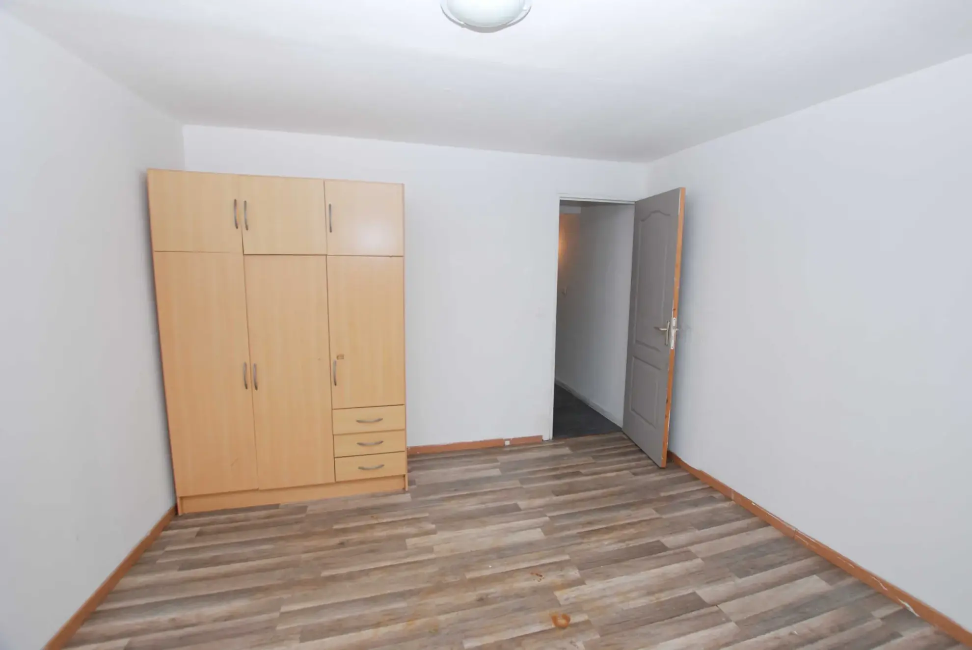 Maison 4 chambres à Jeumont avec jardin et grand potentiel 