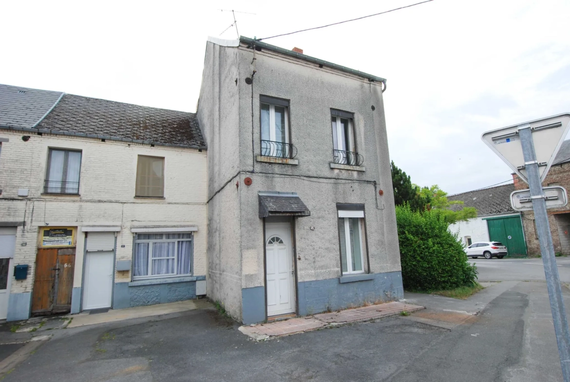 Maison 4 chambres à Jeumont avec jardin et grand potentiel 