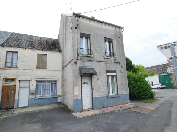Maison 4 chambres à Jeumont avec jardin et grand potentiel