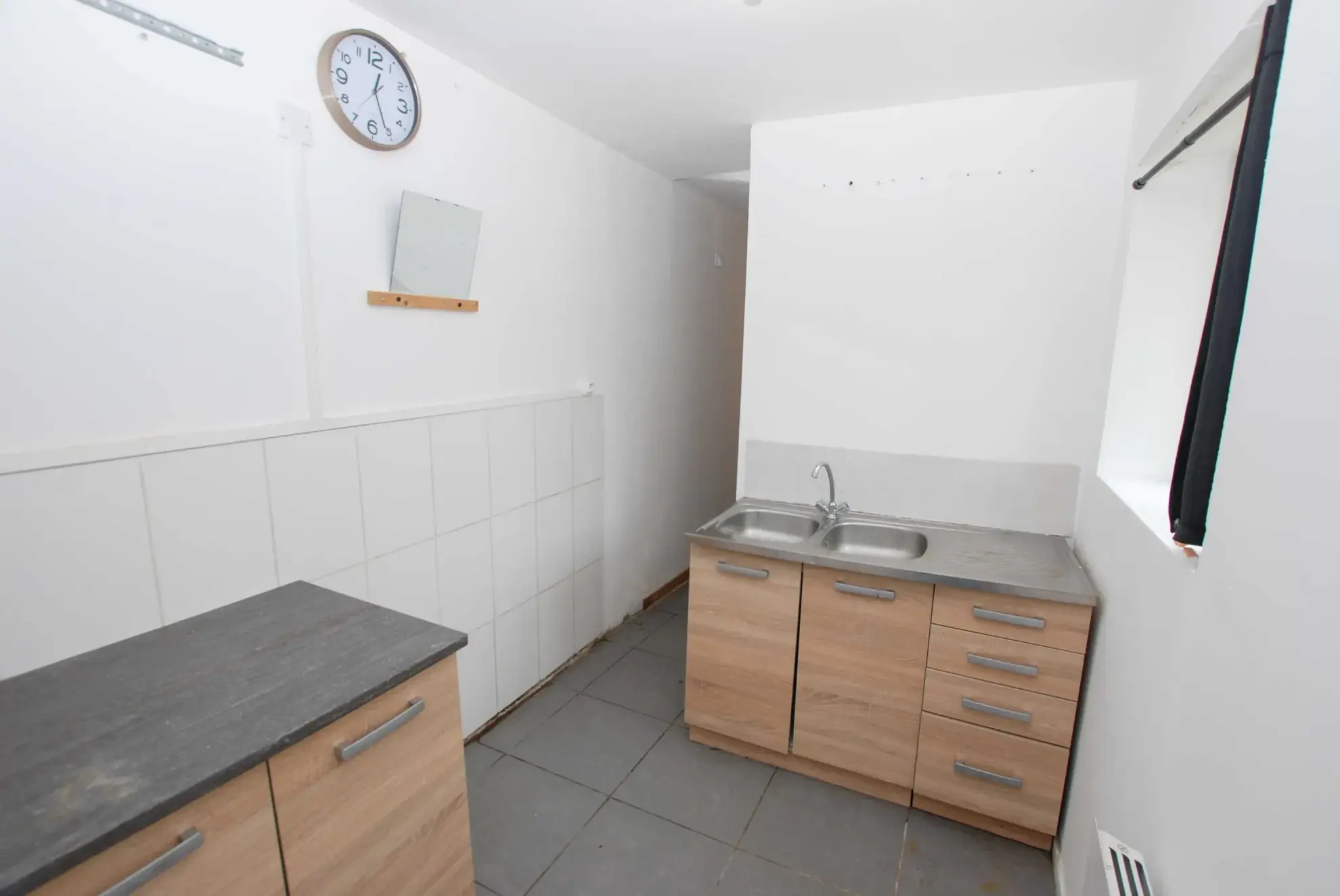 Maison 4 chambres à Jeumont avec jardin et grand potentiel 