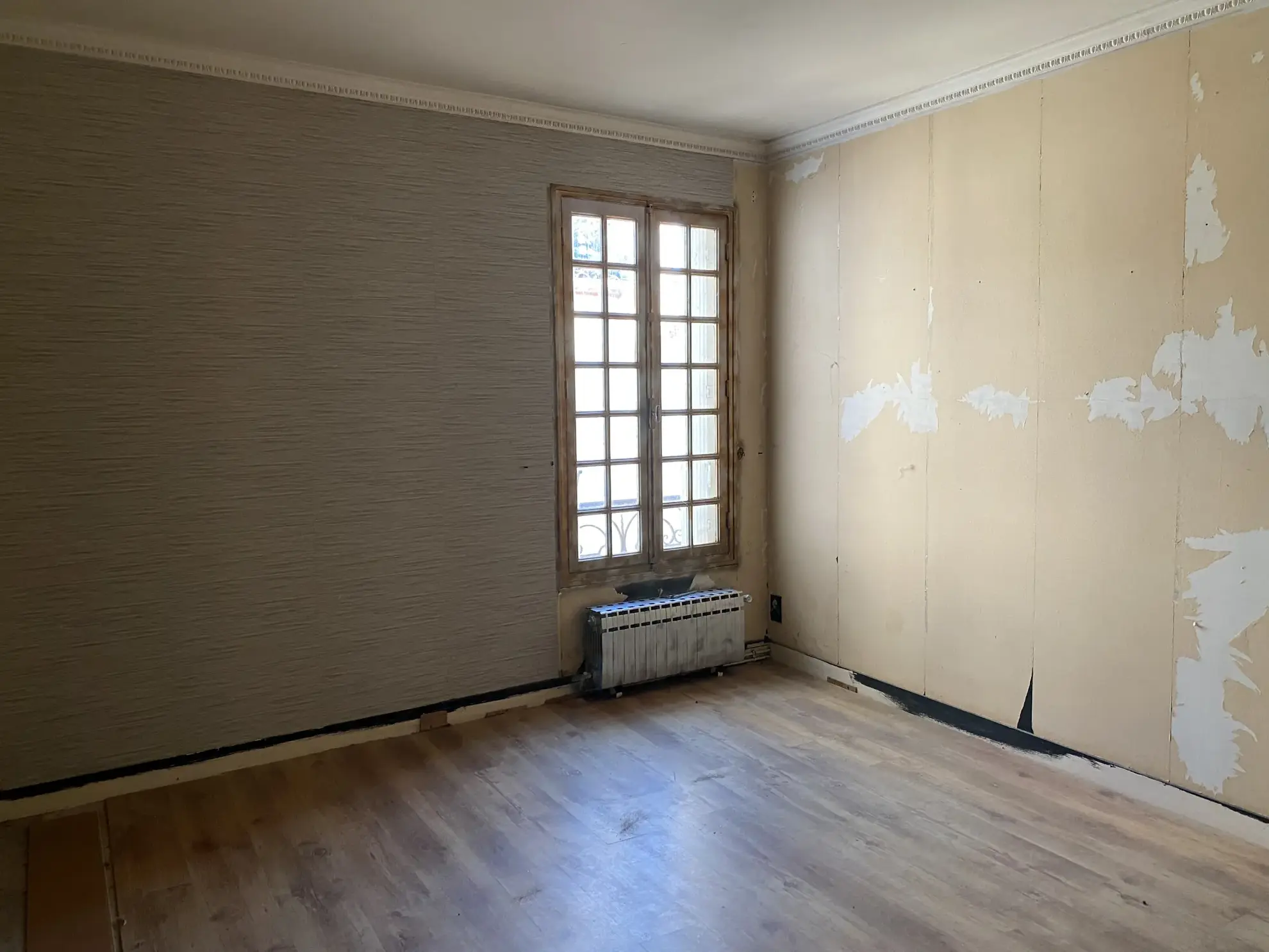 Immeuble de charme à La Réole avec cour, cave et potentiel d'investissement 