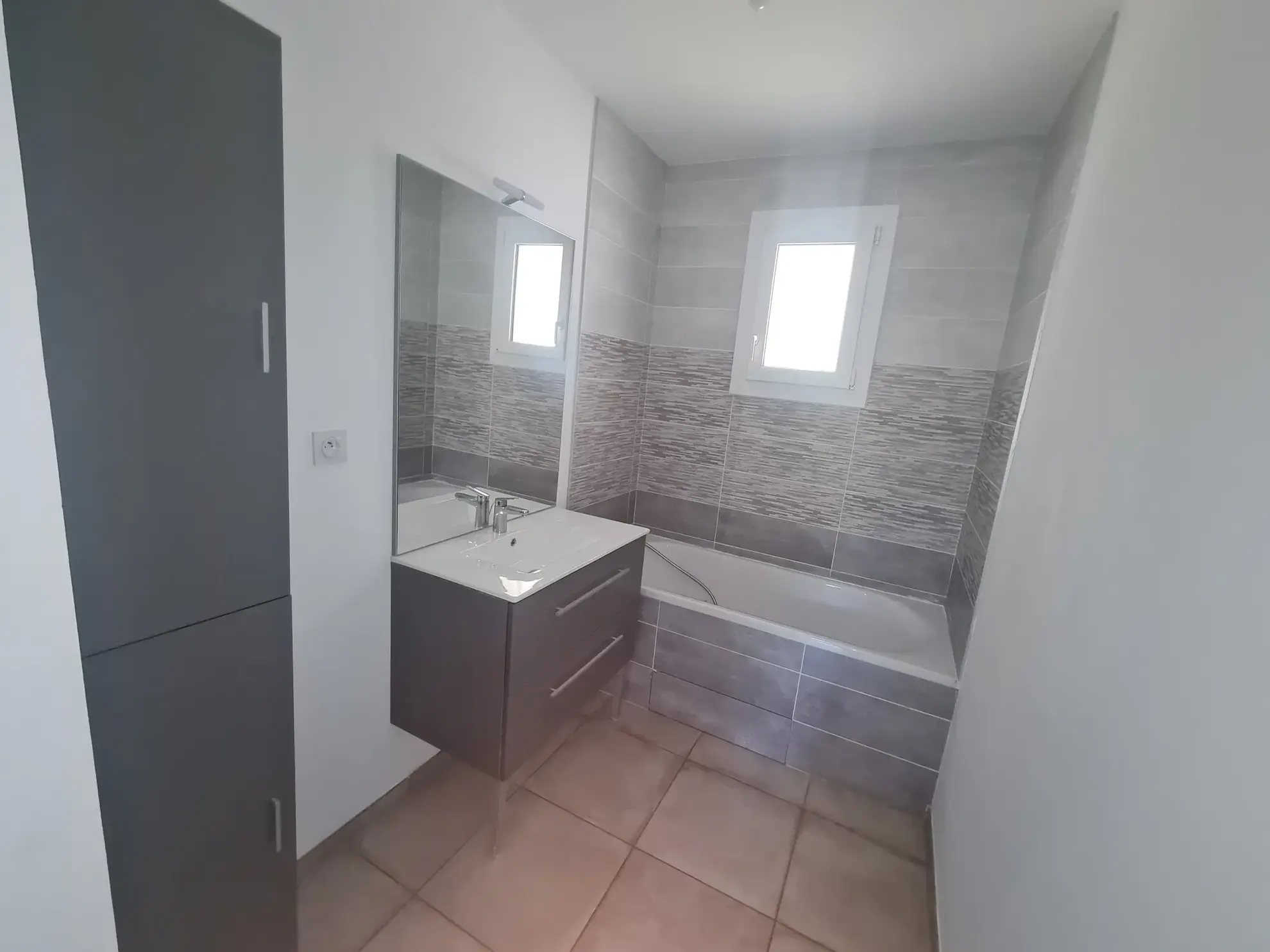 Maison de village à rafraîchir à Conques-sur-Orbiel - 113,14 m2 avec potentiel de rénovation 