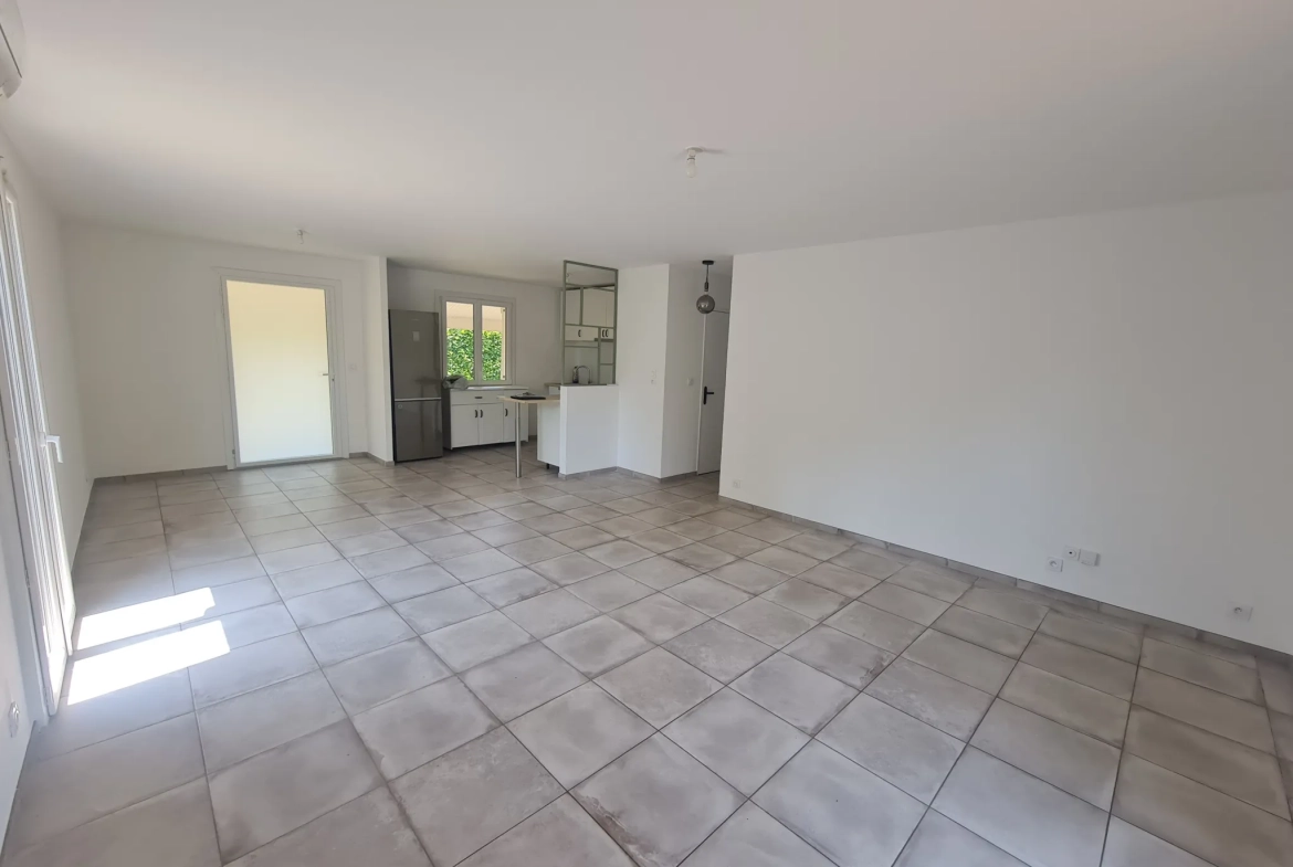 Maison de village à rafraîchir à Conques-sur-Orbiel - 113,14 m2 avec potentiel de rénovation 