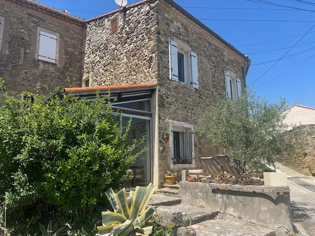 Maison de village en pierre avec logement indépendant à Sauzet, proche Nîmes 