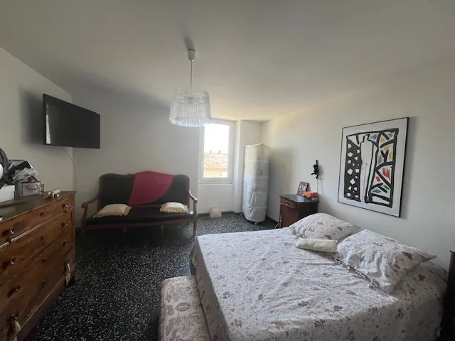 Maison de village en pierre avec logement indépendant à Sauzet, proche Nîmes 
