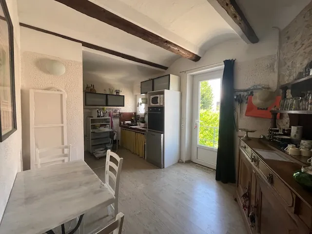 Maison de village en pierre avec logement indépendant à Sauzet, proche Nîmes 
