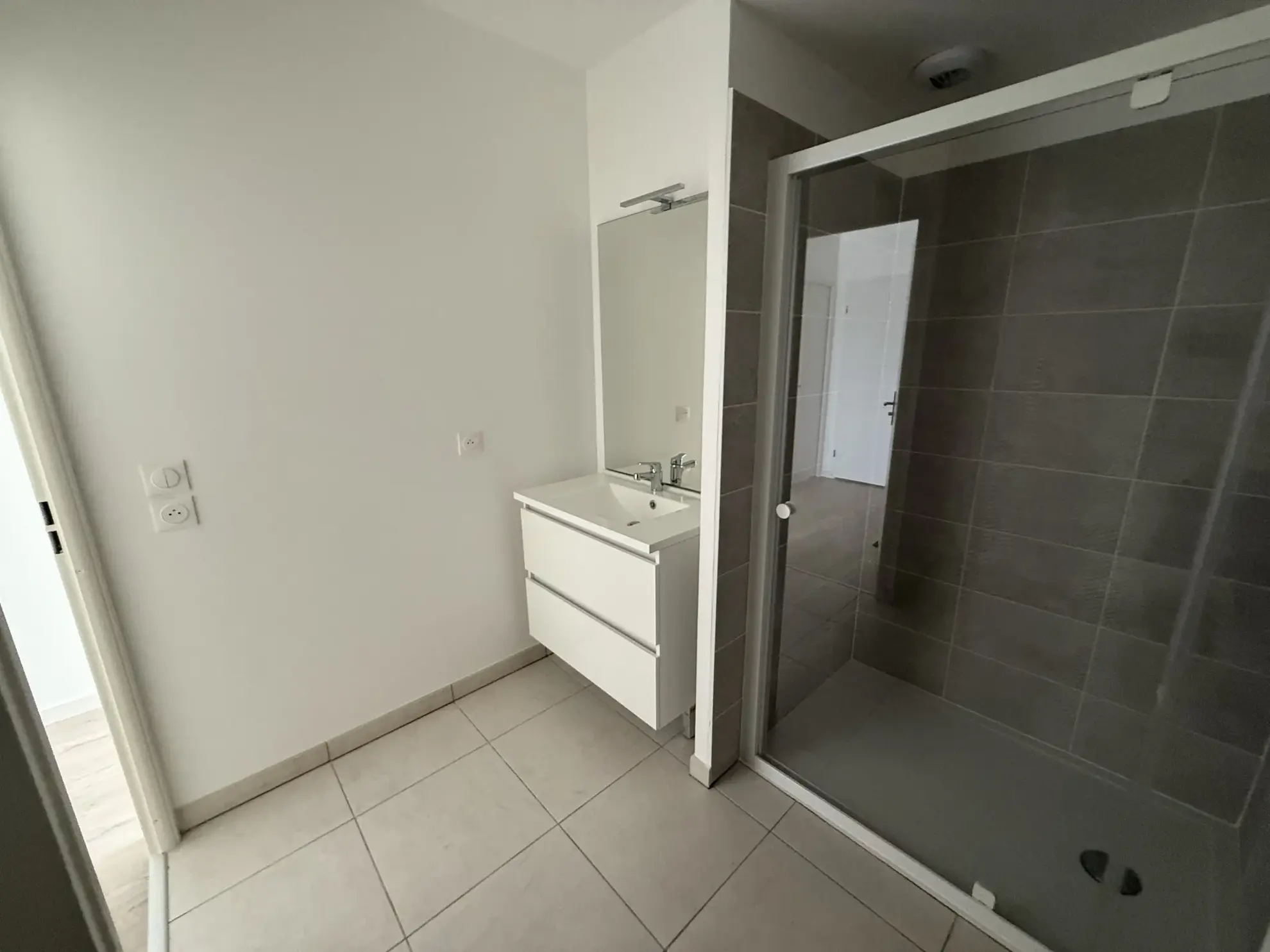 Appartement T3 avec terrasse à Bordeaux Gare Saint Jean - Idéal Investissement 