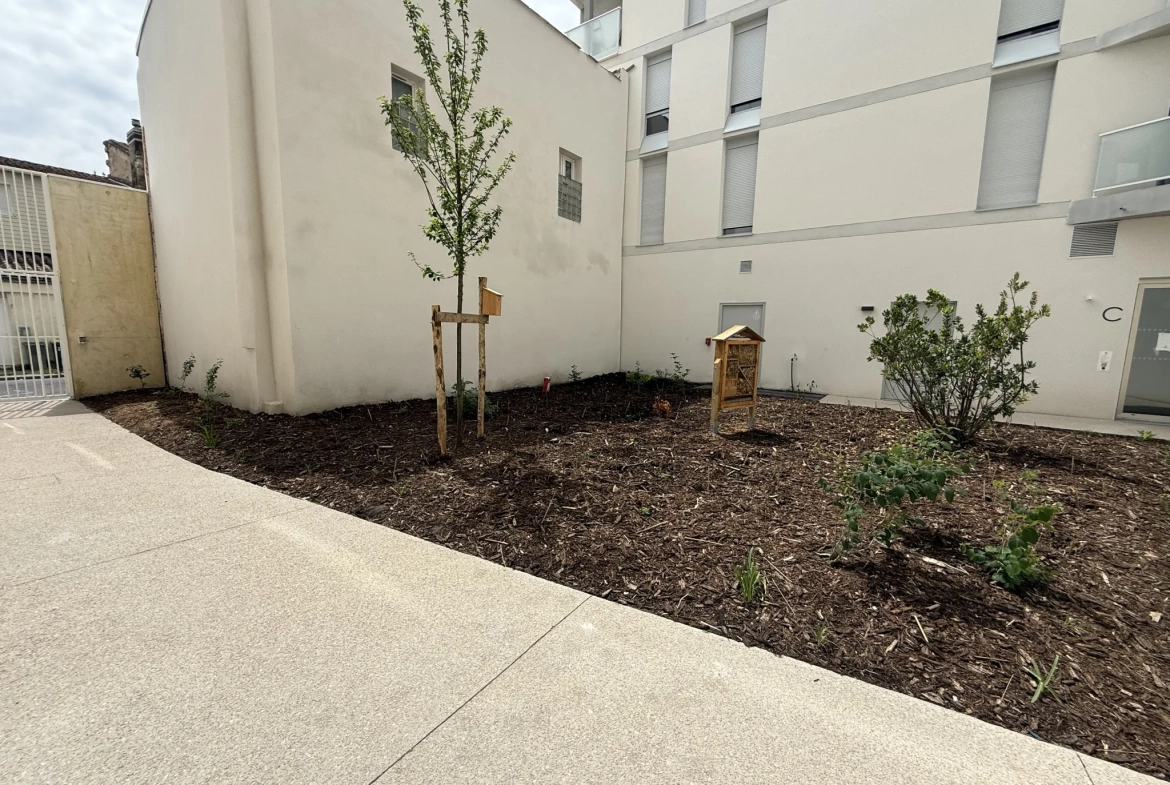 Appartement T3 avec terrasse à Bordeaux Gare Saint Jean - Idéal Investissement 