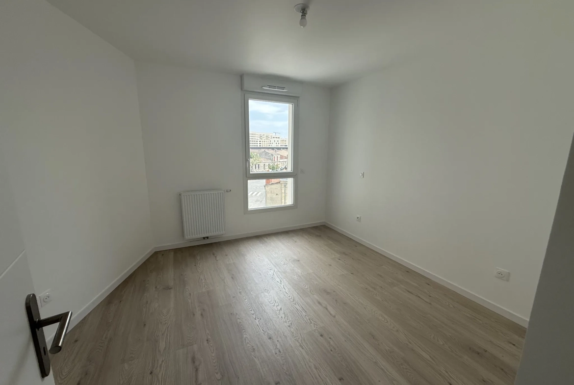 Appartement T3 avec terrasse à Bordeaux Gare Saint Jean - Idéal Investissement 
