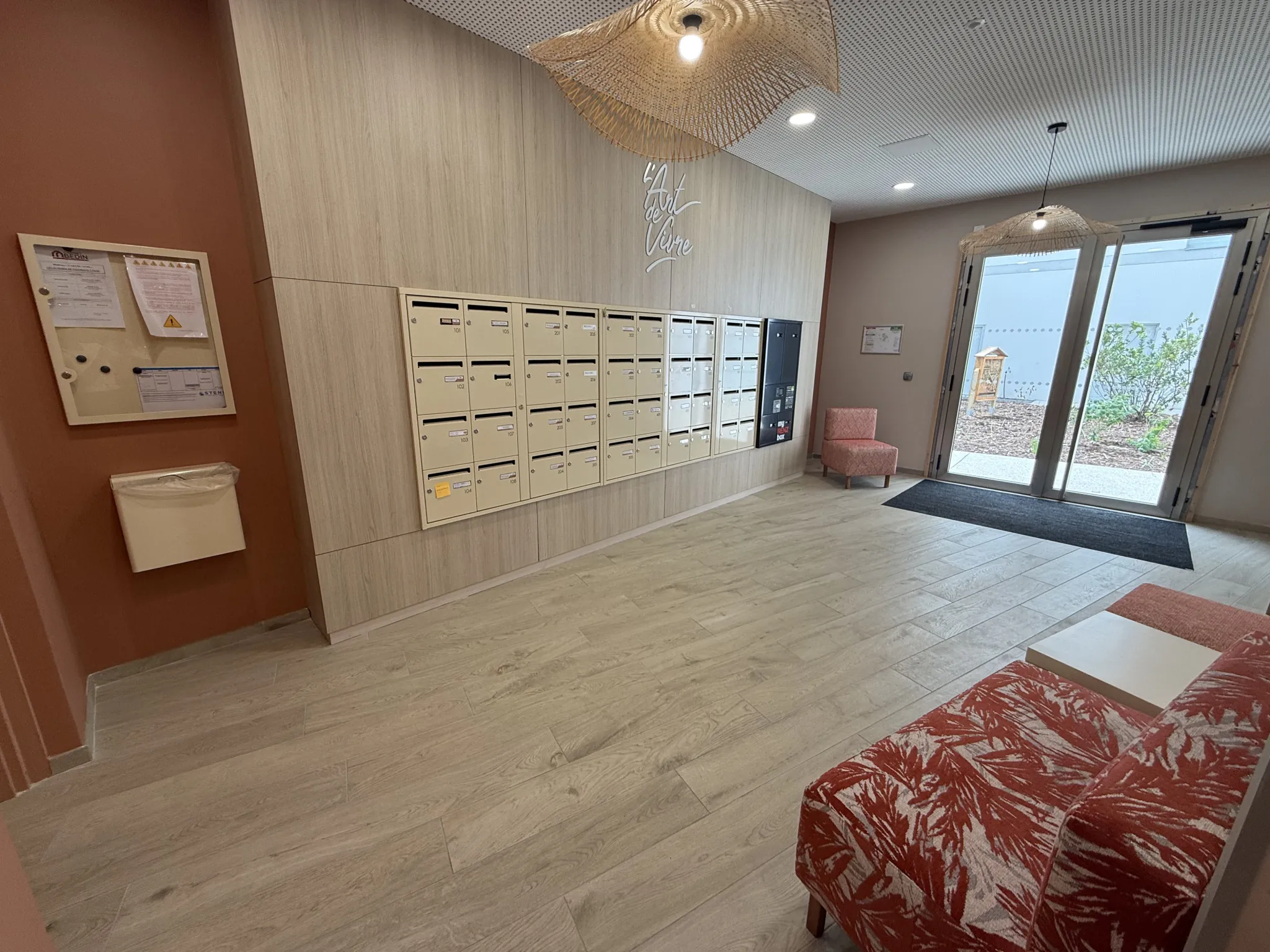 Appartement T3 avec terrasse à Bordeaux Gare Saint Jean - Idéal Investissement 