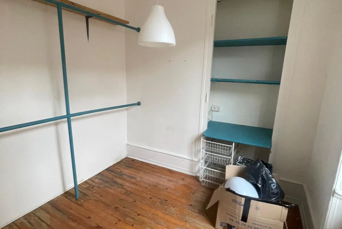 Spacieux appartement de 121 m² avec 3 chambres à Saint-Étienne - Dernier étage avec ascenseur 