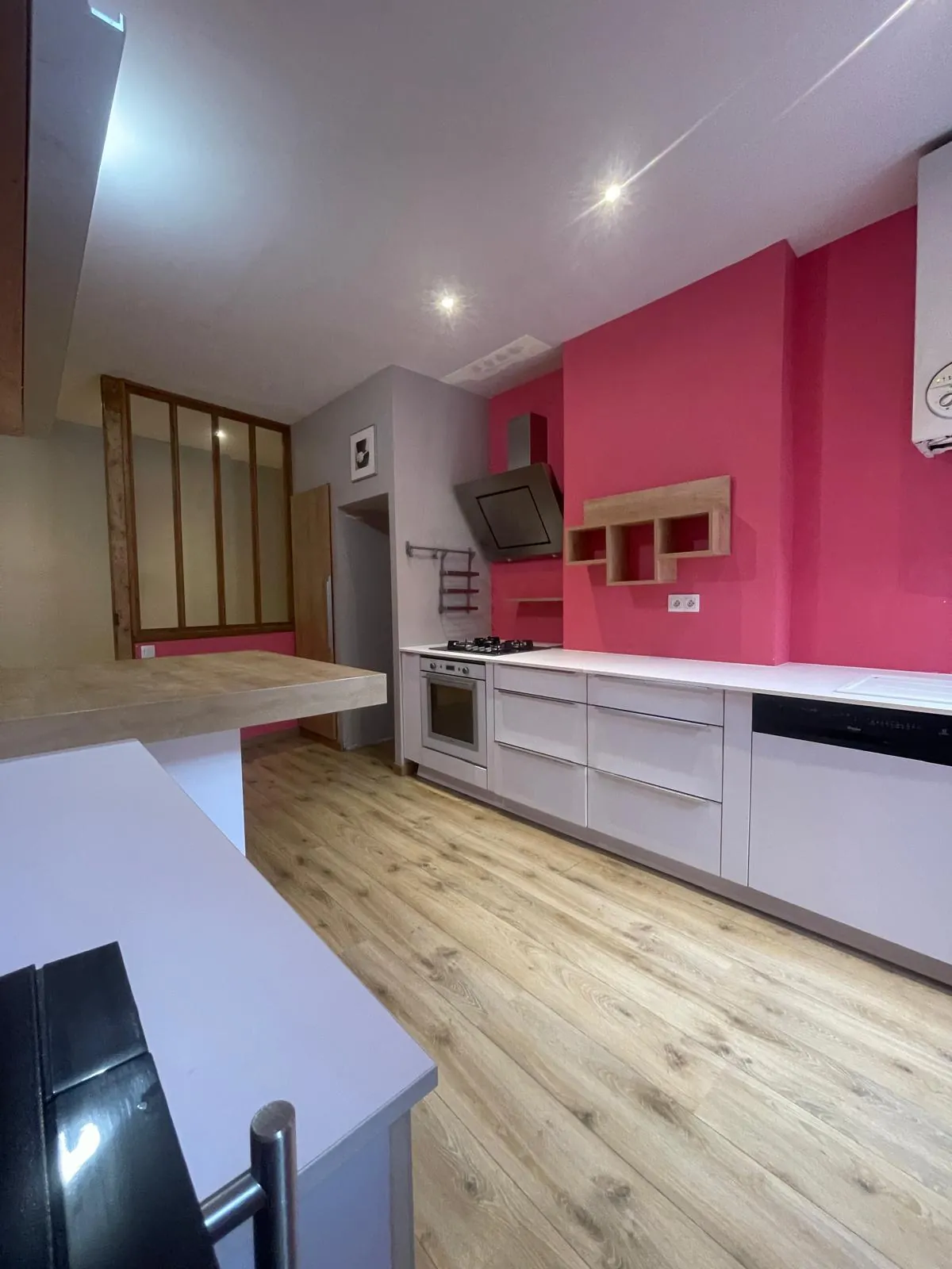 Spacieux appartement de 121 m² avec 3 chambres à Saint-Étienne - Dernier étage avec ascenseur 