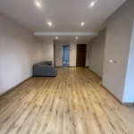 Spacieux appartement de 121 m² avec 3 chambres à Saint-Étienne - Dernier étage avec ascenseur