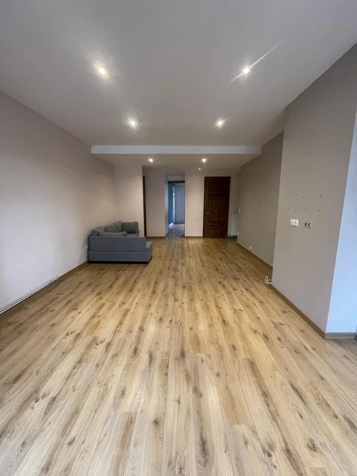 Spacieux appartement de 121 m² avec 3 chambres à Saint-Étienne - Dernier étage avec ascenseur 