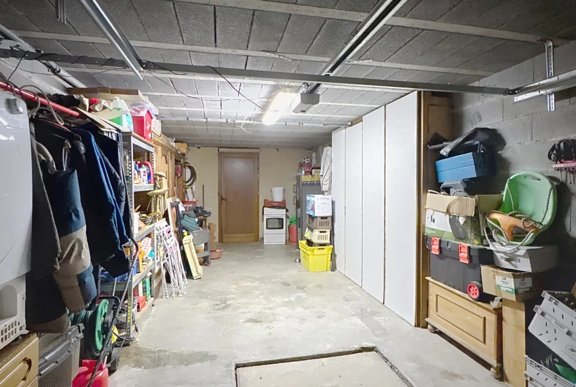 Maison à vendre à Ancy-Dornot avec 4 chambres, jardin et garage - Opportunité rare 