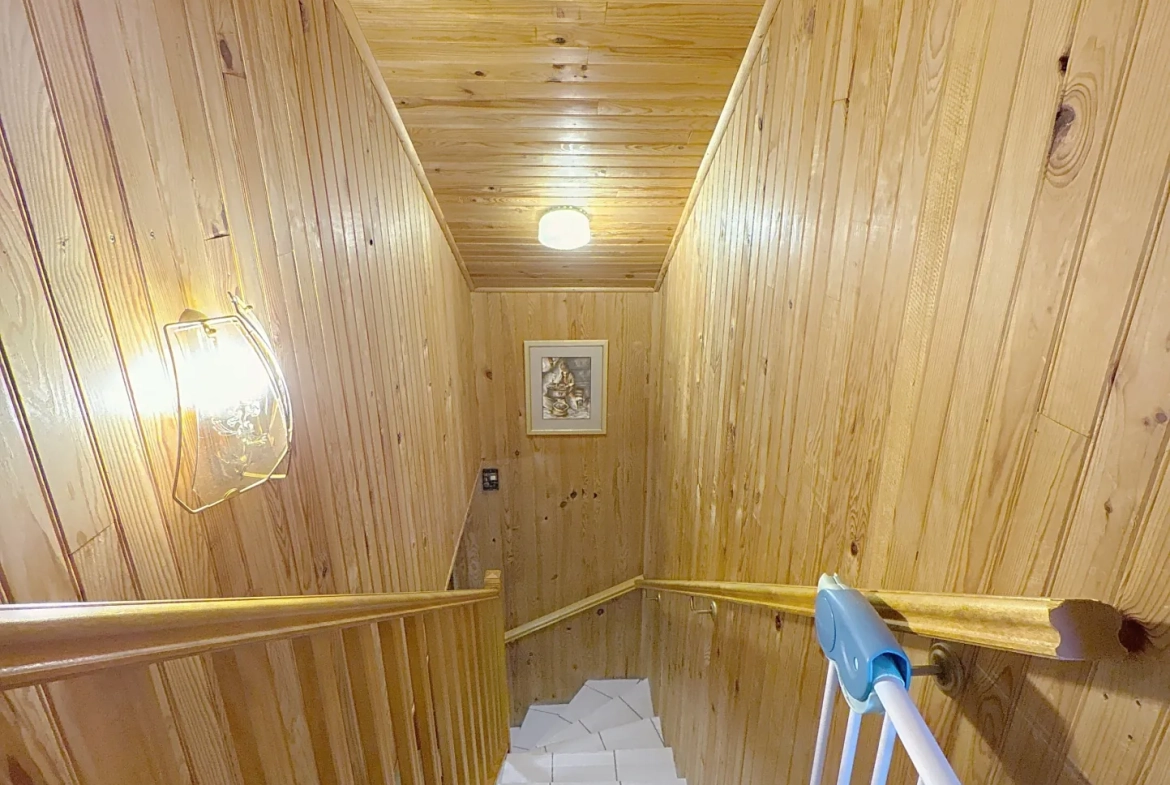 Maison à vendre à Ancy-Dornot avec 4 chambres, jardin et garage - Opportunité rare 