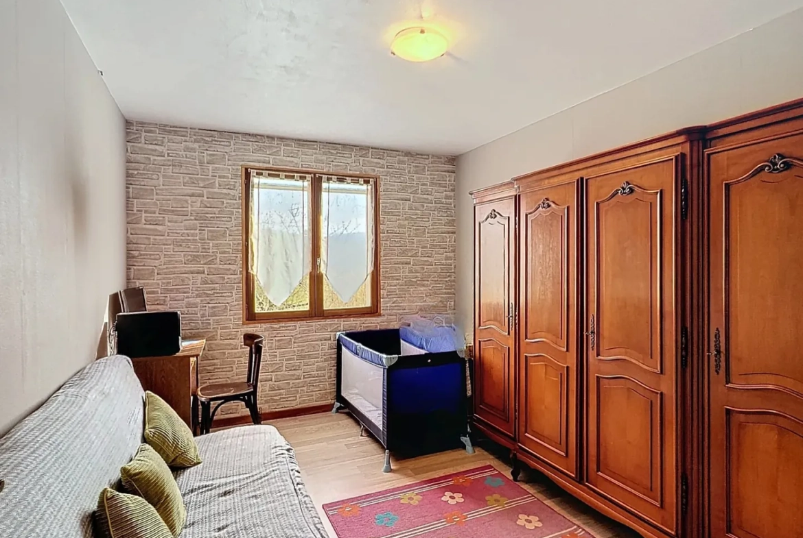 Maison à vendre à Ancy-Dornot avec 4 chambres, jardin et garage - Opportunité rare 