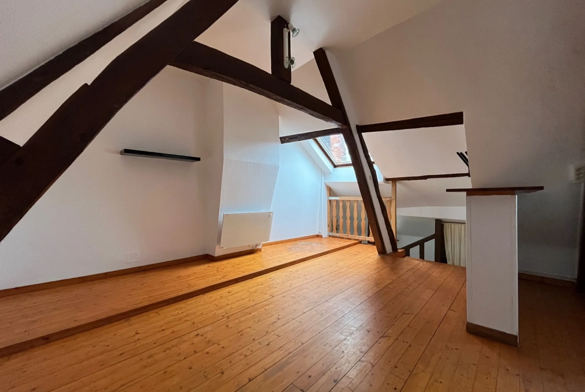 Appartement de 50 m² à Clermont avec garage privé, proche centre-ville 