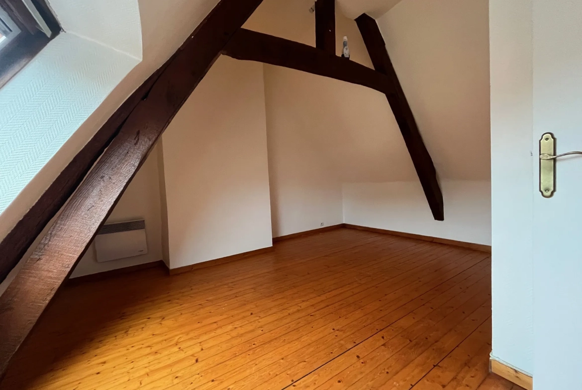 Appartement de 50 m² à Clermont avec garage privé, proche centre-ville 