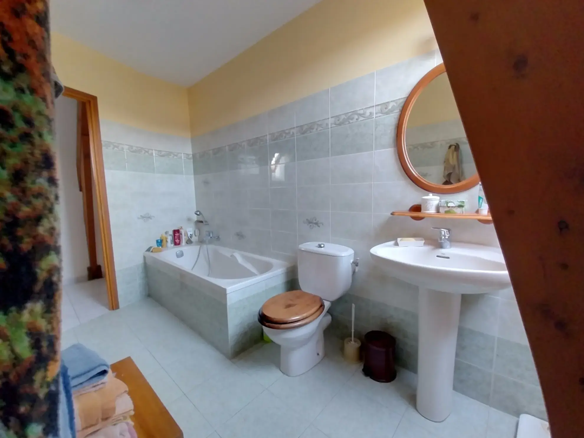 Maison familiale à vendre à Prigonrieux avec piscine, 4 chambres, garage double et panneaux photovoltaïques 