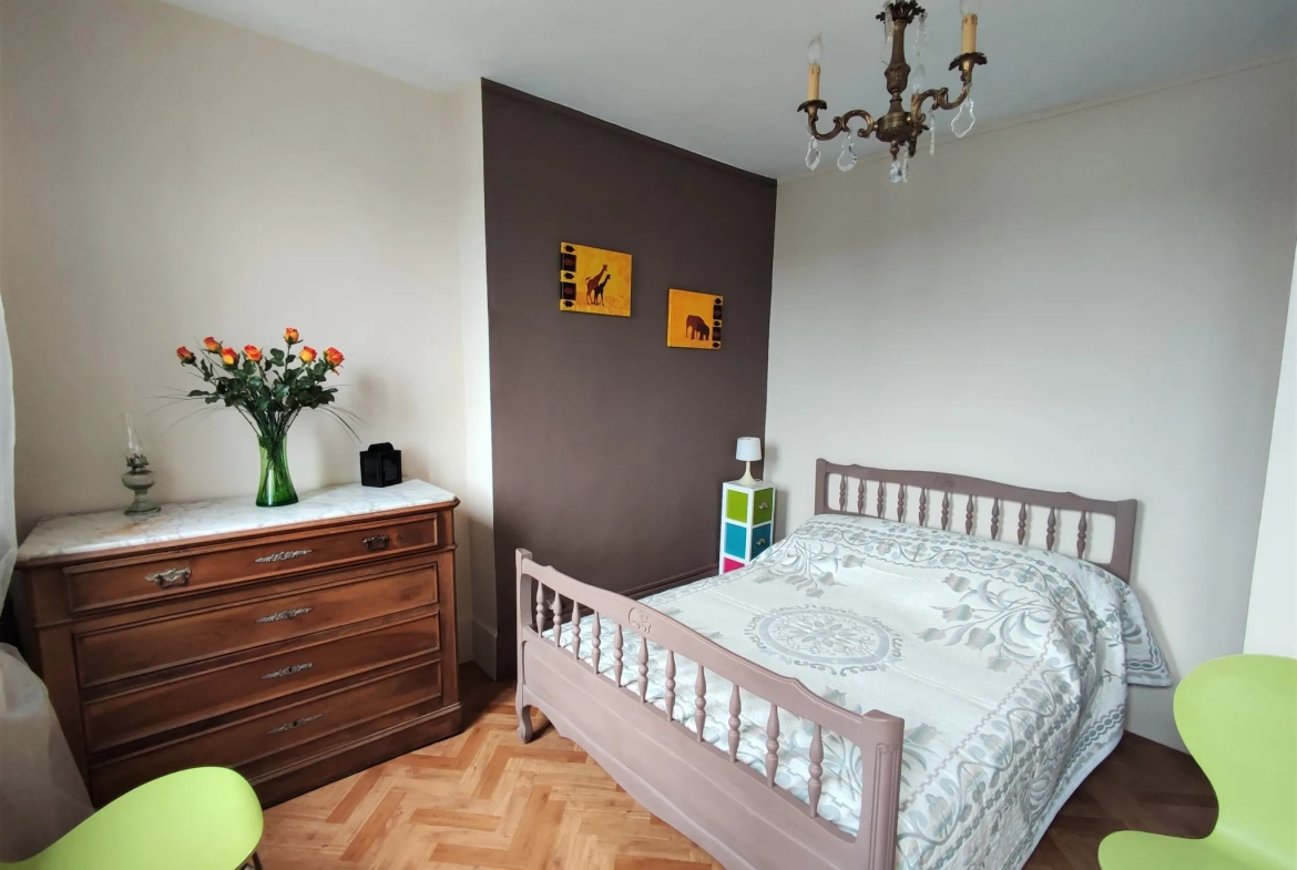 Maison typique du Tréport avec petit extérieur et potentiel à saisir 