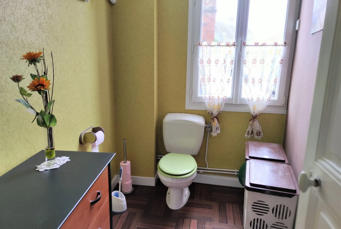 Maison typique du Tréport avec petit extérieur et potentiel à saisir 