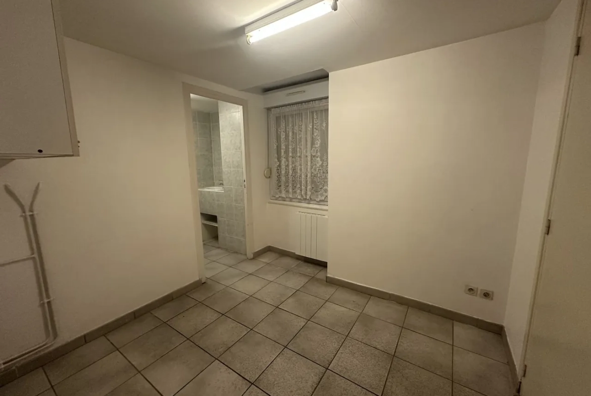 Immeuble résidentiel locatif à Marcigny avec plusieurs appartements en location 