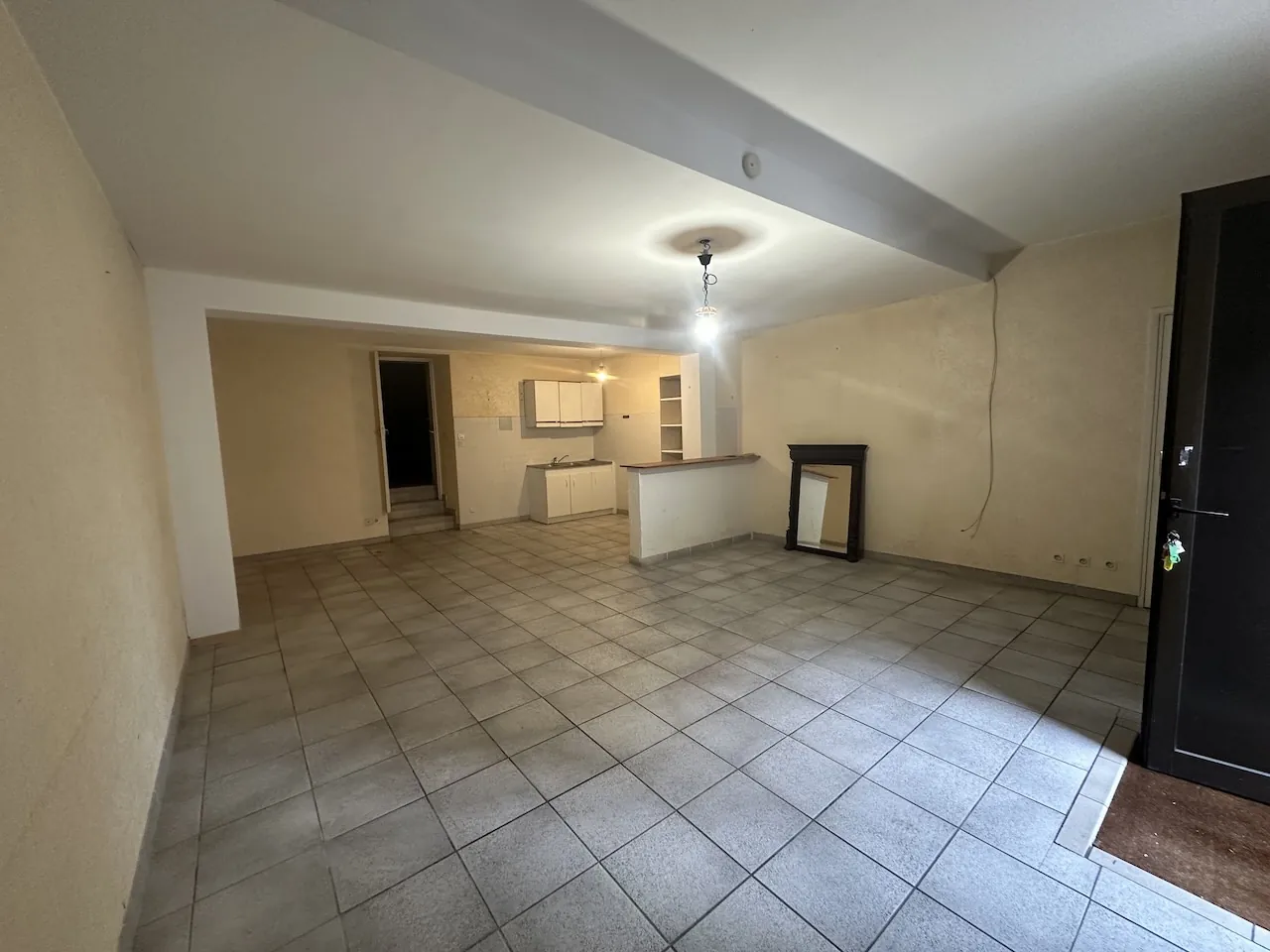 Immeuble résidentiel locatif à Marcigny avec plusieurs appartements en location 