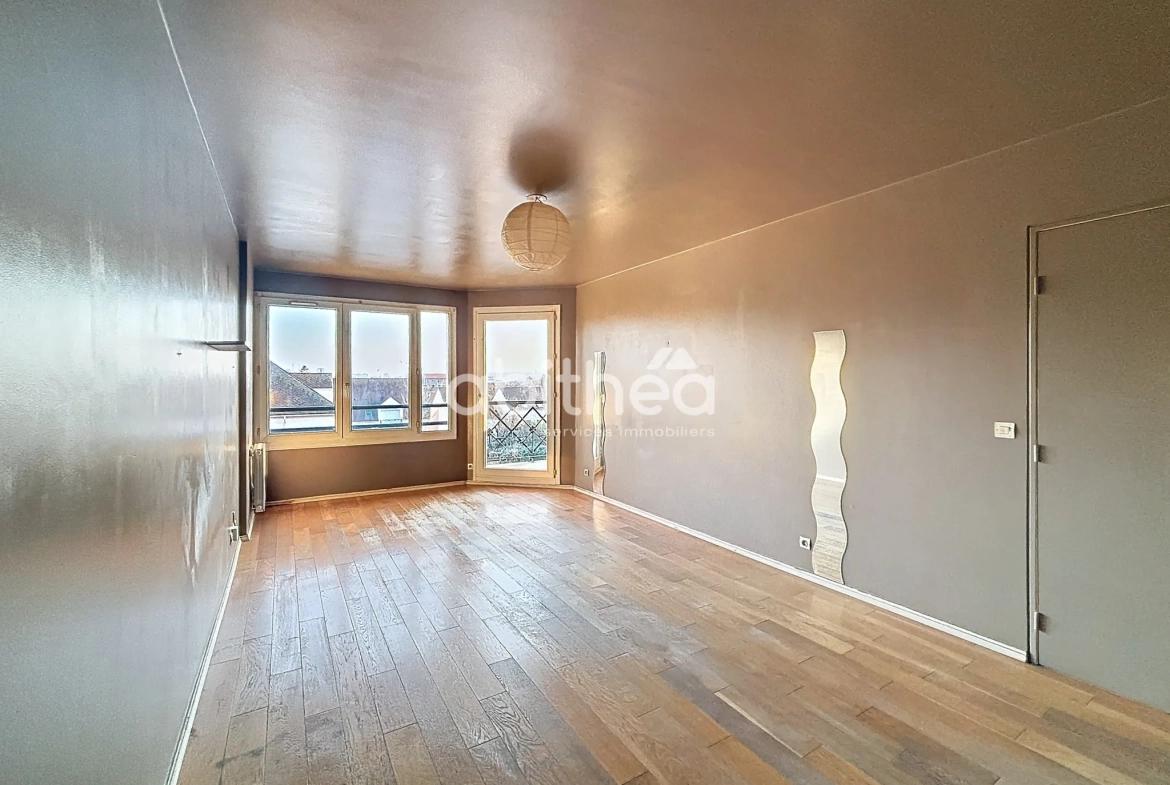 Appartement 3 pièces avec balcon et parking à Choisy-le-Roi 