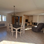 Maison familiale à Millau avec 4 chambres, jardin et garage - Secteur Millau