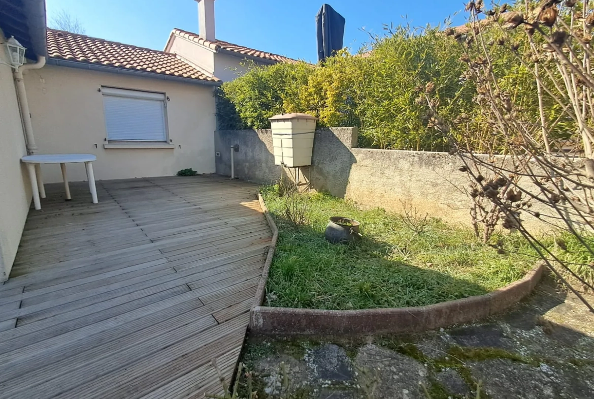 Maison familiale à Millau avec 4 chambres, jardin et garage - Secteur Millau 