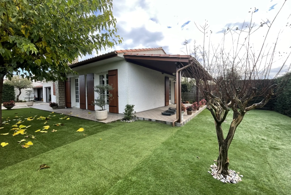 Achat maison de plain-pied avec jardin et grand garage à Libourne 