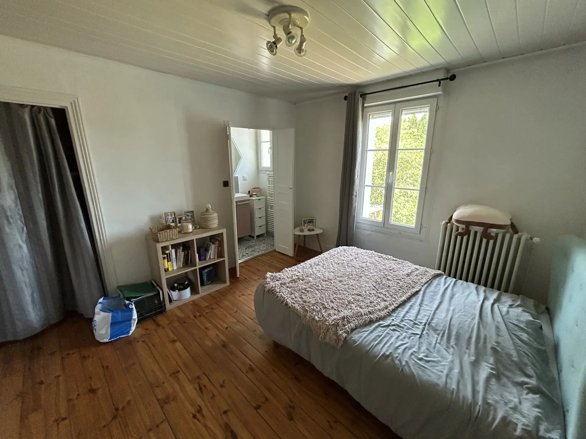 Magnifique maison de caractère de 195 m² à Puy-Guillaume proche centre-ville 