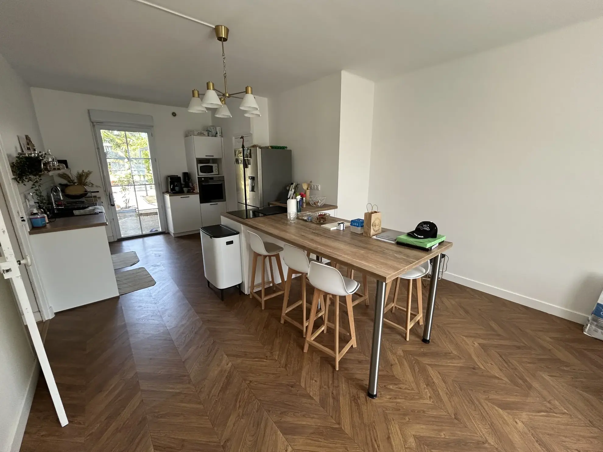 Magnifique maison de caractère de 195 m² à Puy-Guillaume proche centre-ville 