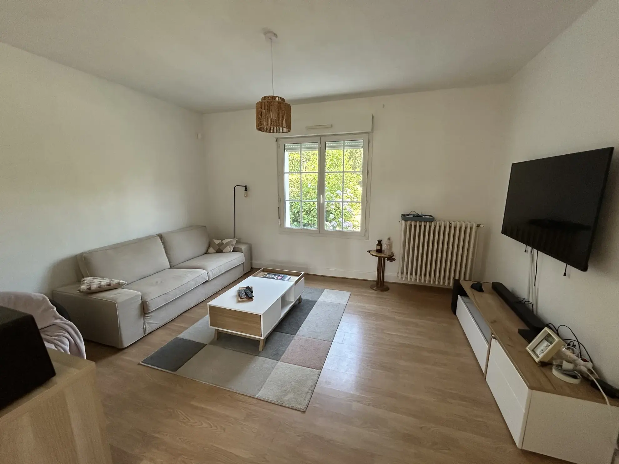 Magnifique maison de caractère de 195 m² à Puy-Guillaume proche centre-ville 