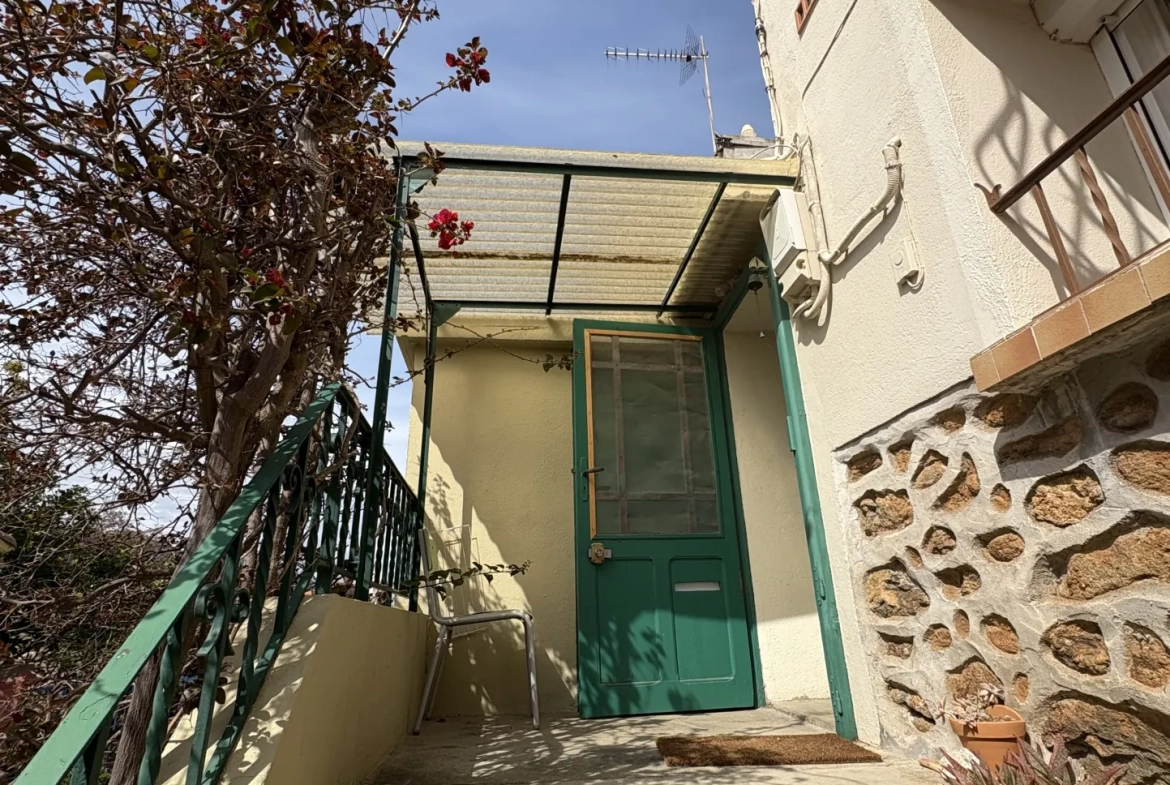 Maison de village rénovée à Sorede avec remise indépendante, idéal pied-à-terre 