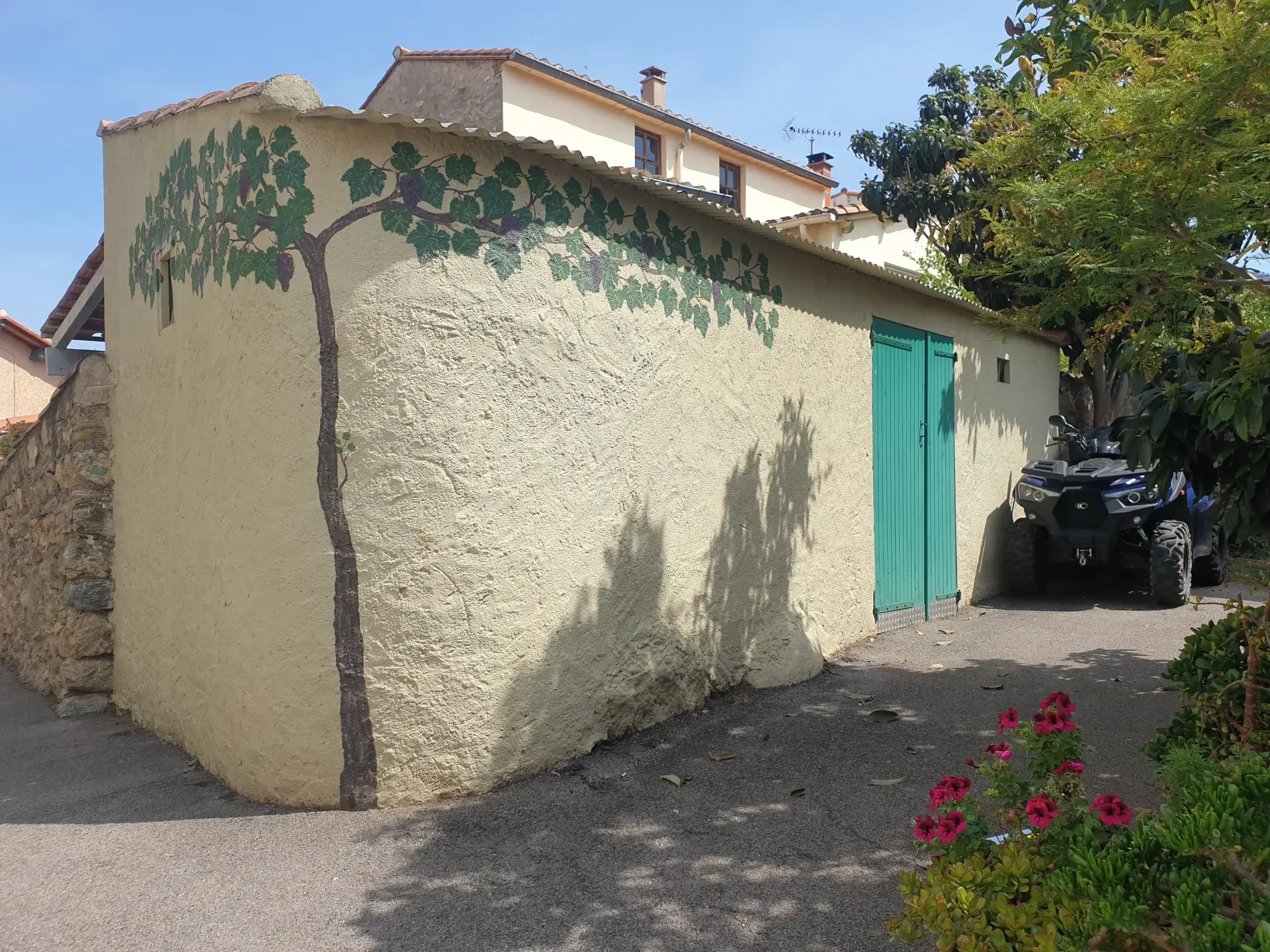 Maison de village rénovée à Sorede avec remise indépendante, idéal pied-à-terre 