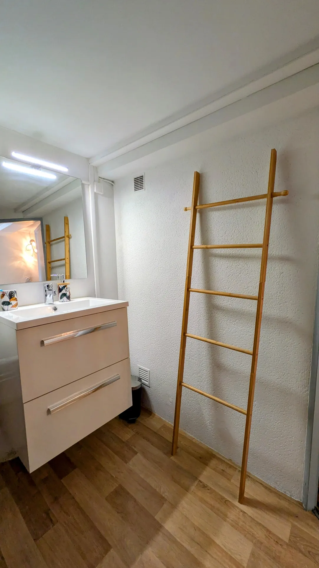 Maison de village rénovée à Sorede avec remise indépendante, idéal pied-à-terre 