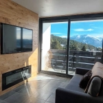 Appartement 2 pièces rénové avec balcon et vue sur la montagne à Egat