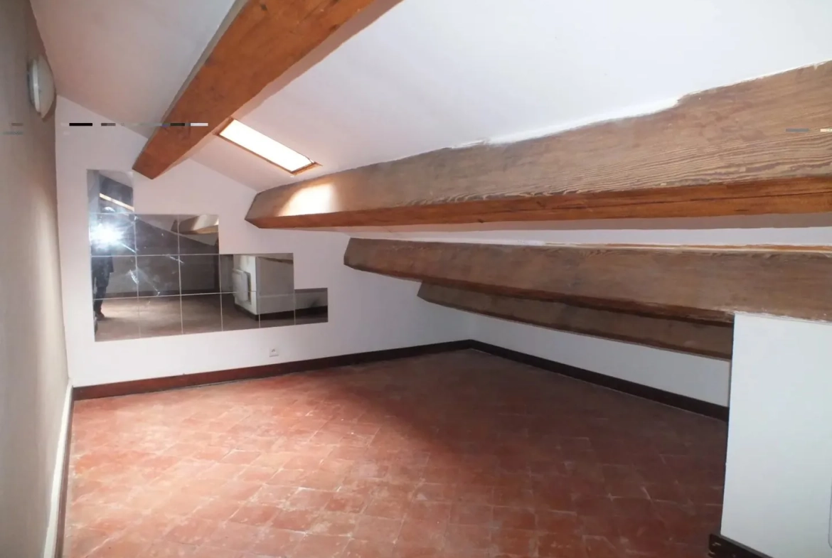 A vendre appartement T2 à Rousset avec faibles charges et charme de l'ancien 
