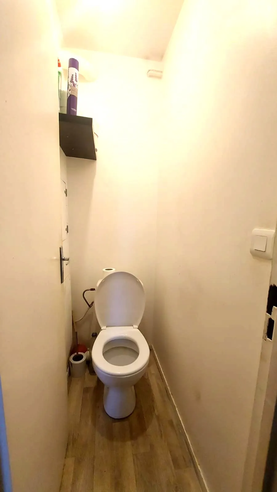 Appartement T4 avec 3 chambres à Montmagny, loué, parking et cave, bon placement immobilier 