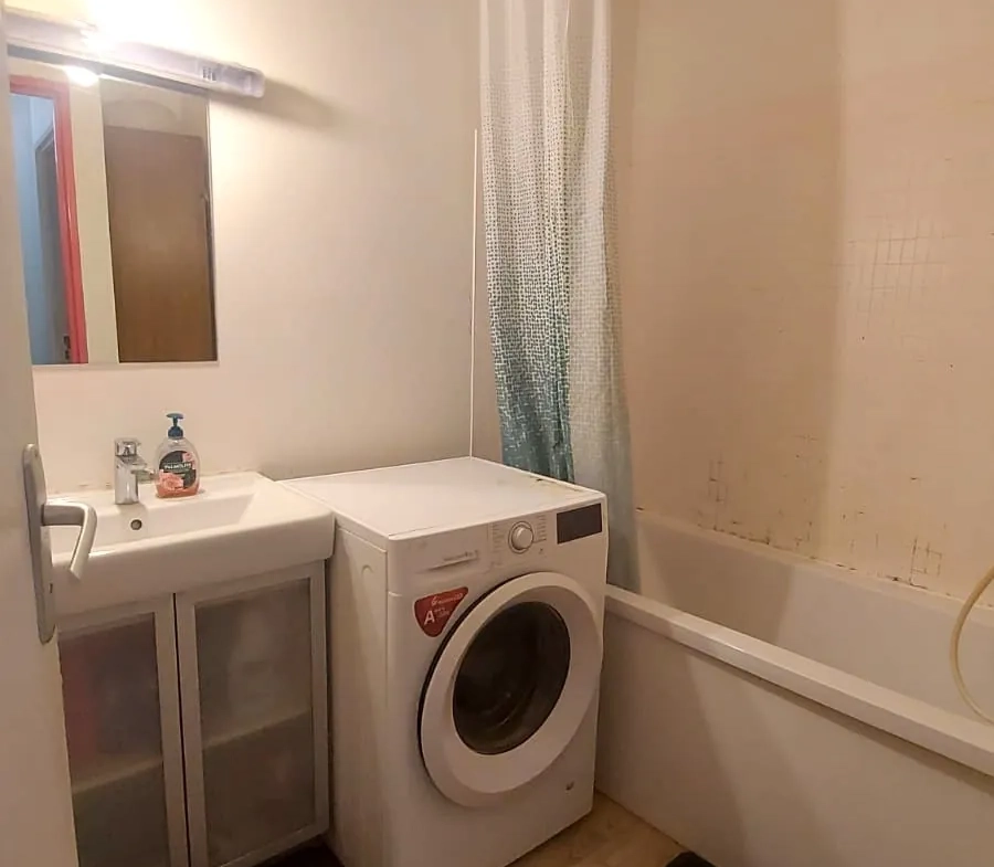 Appartement T4 avec 3 chambres à Montmagny, loué, parking et cave, bon placement immobilier 