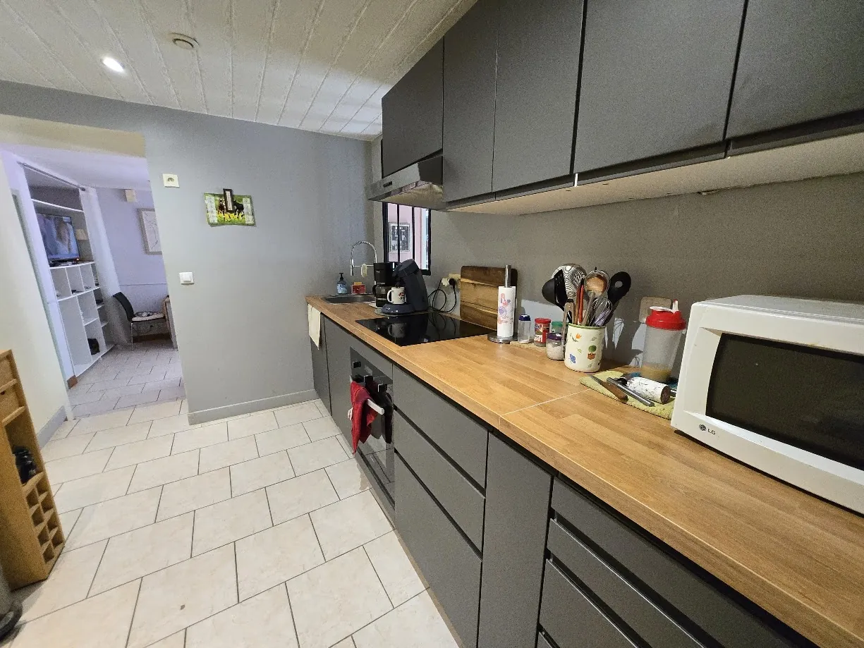 Immeuble rénové à Saint-Clar – Investissement ou résidence principale 