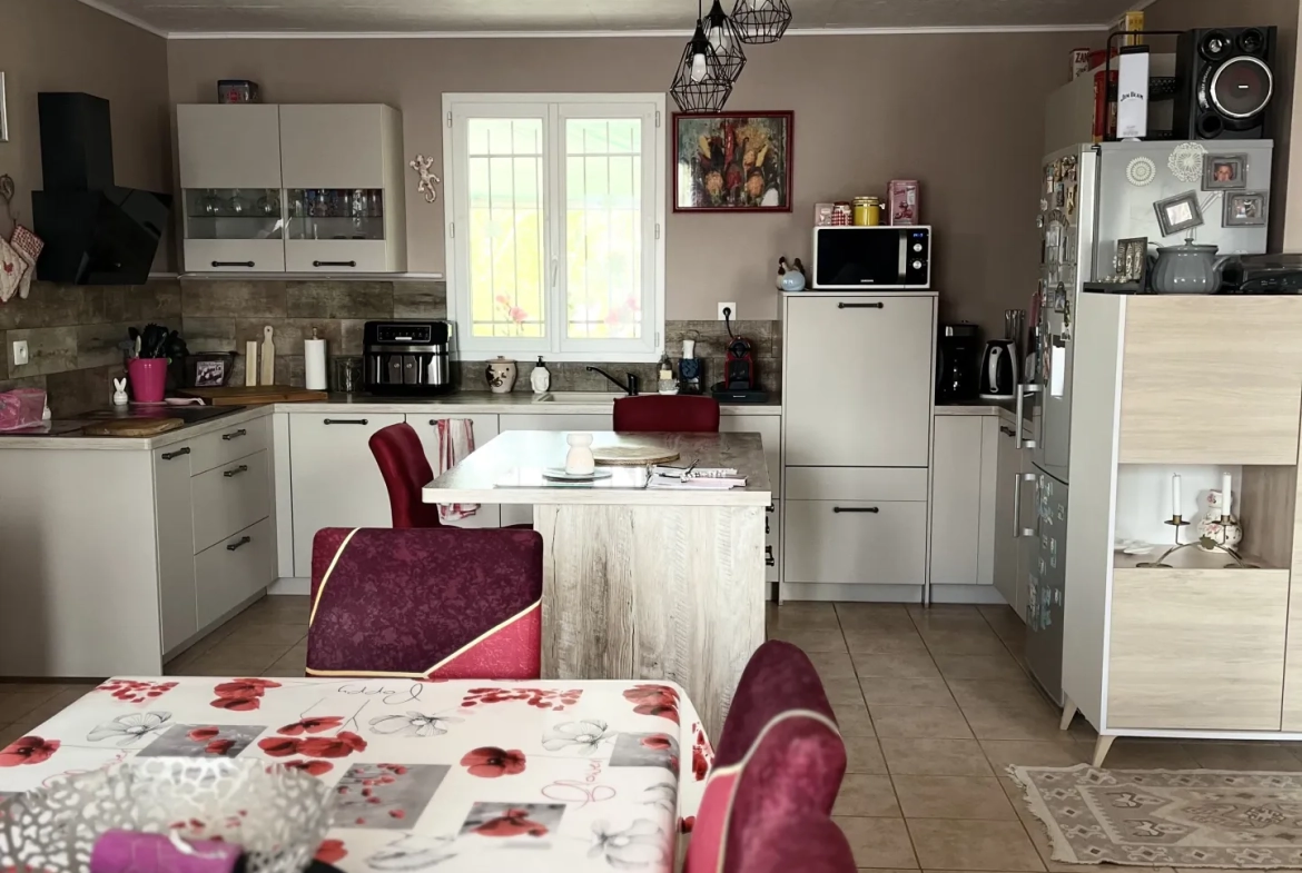 Charmante villa de plain-pied de 80 m² à Saint Théodorit avec grand terrain paysager 