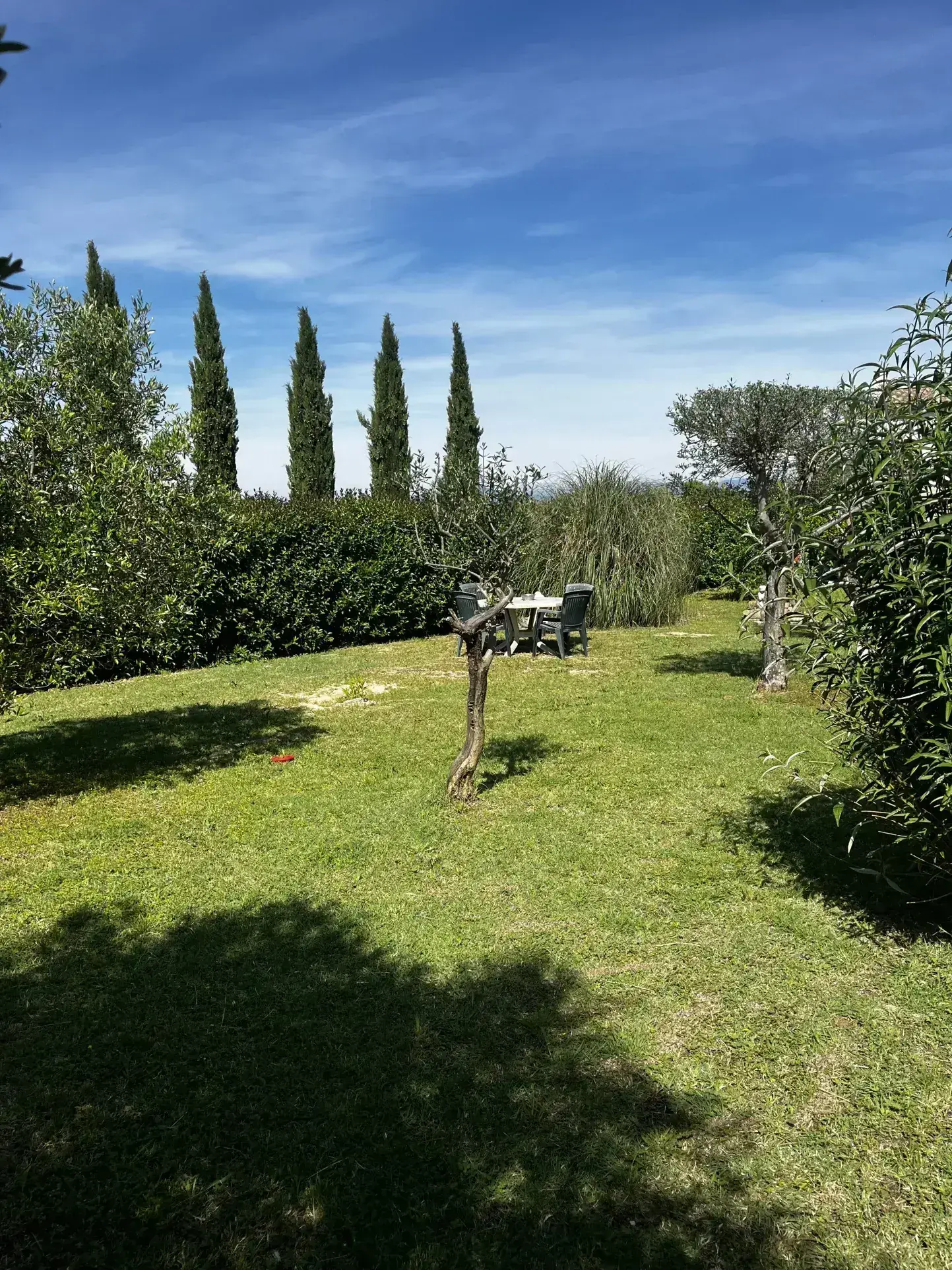 Charmante villa de plain-pied de 80 m² à Saint Théodorit avec grand terrain paysager 